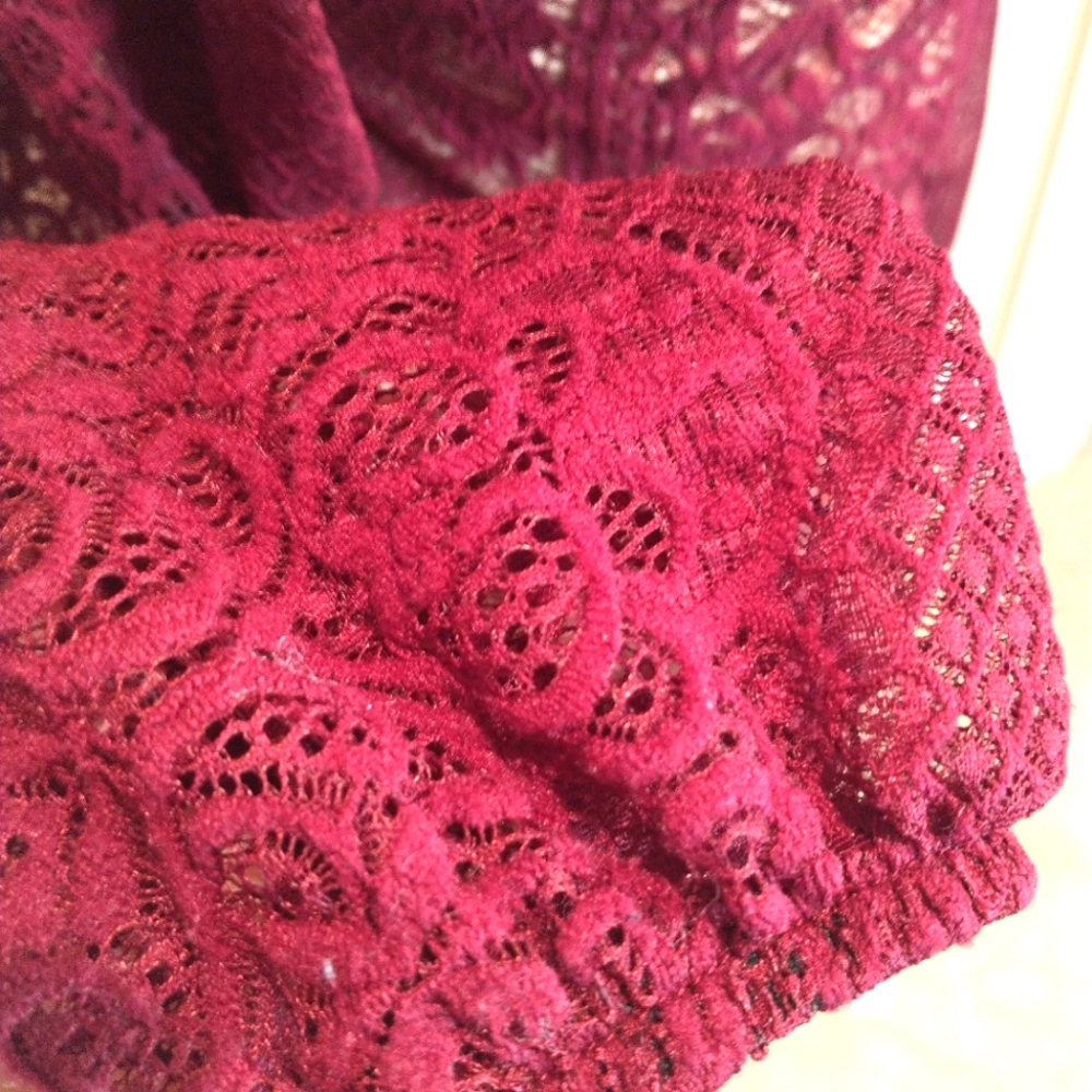 Speechless Burgundy Lace Overlay Dress with Cut-Out Back - Picture 4 of 6